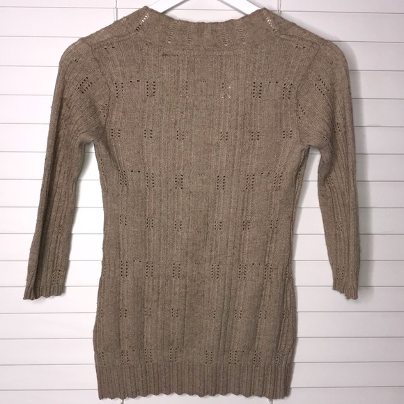Guess Mandy V-Neck Sweater Top - Picture 4 of 4
